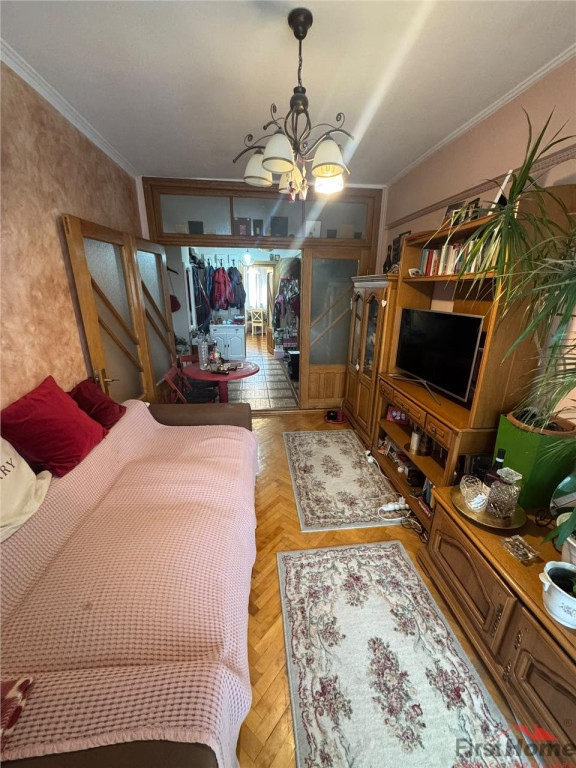 Ap 4 cam, str Mihail Kogalniceanu, bloc vila,88 mp utili, et