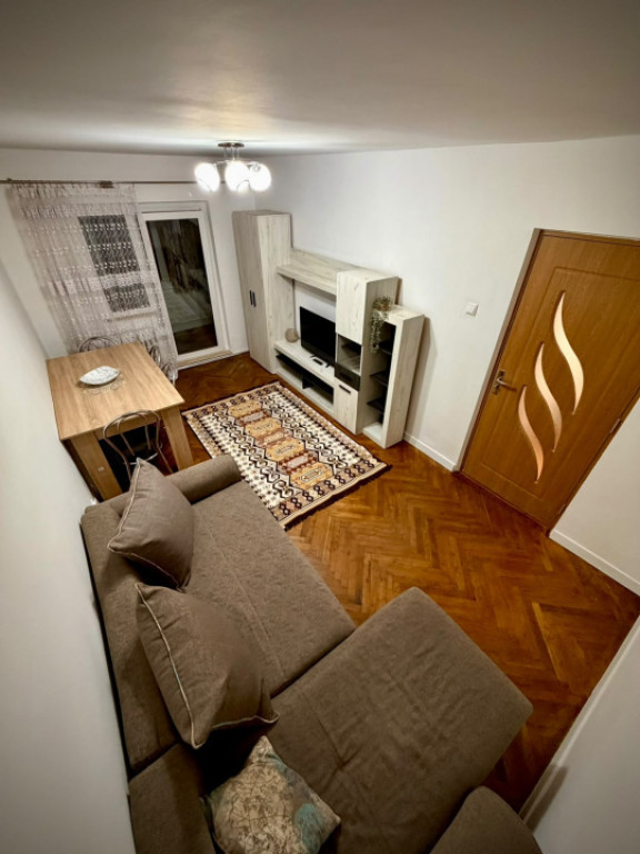 Apartament 2 camere de închiriat