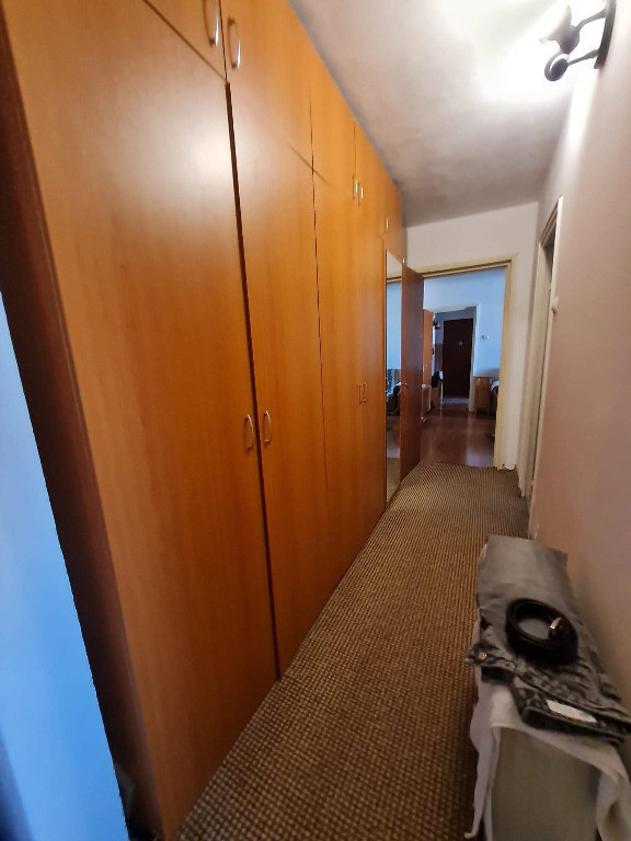 Apartament de 3 camere zona ASTRA,str Barbu Lautaru,