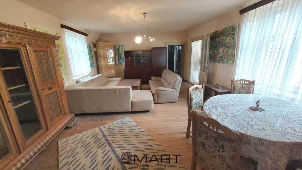Apartament 5 camere la casa zona ultracentrala in Cisnadie