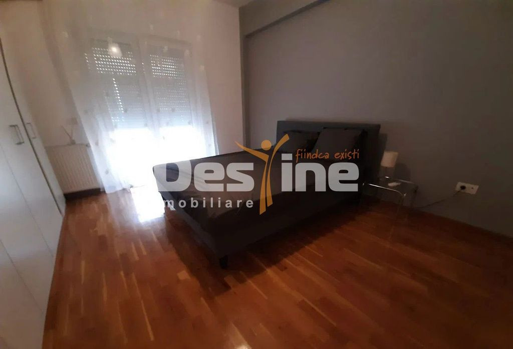 APARTAMENT 2 CAMERE DECOMANDAT RENOVAT