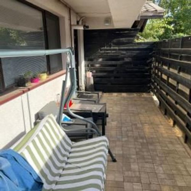 CASA INDSIRUITA CURTE PROPRIE 3 CAMERE