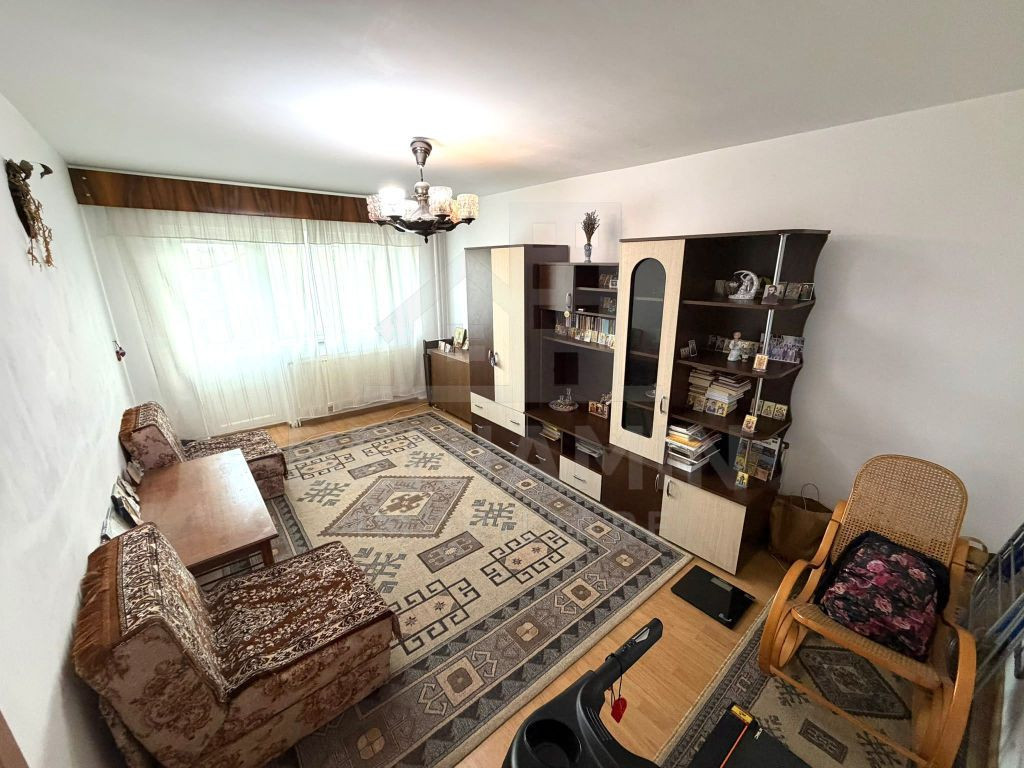 3 camere decomandat etaj 2 - Ciuperca - 74mp - centrala t...