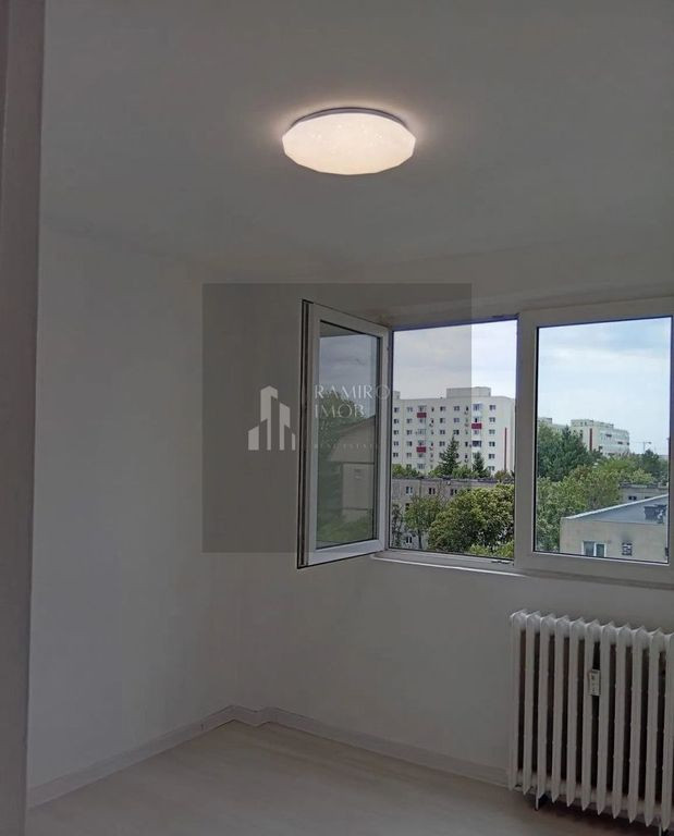 Apartament 2 camere decomandat 45mp Constantin Brancovean...