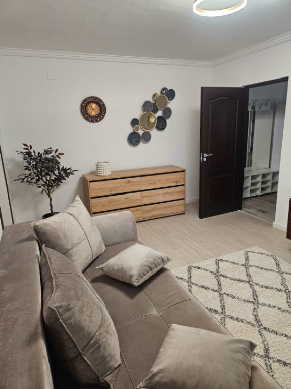 Apartament modern cu 2 camere – confort și eleganță în
