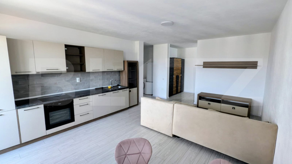Apartament 2 camere, renovat, balcon inchis – aproape de ?
