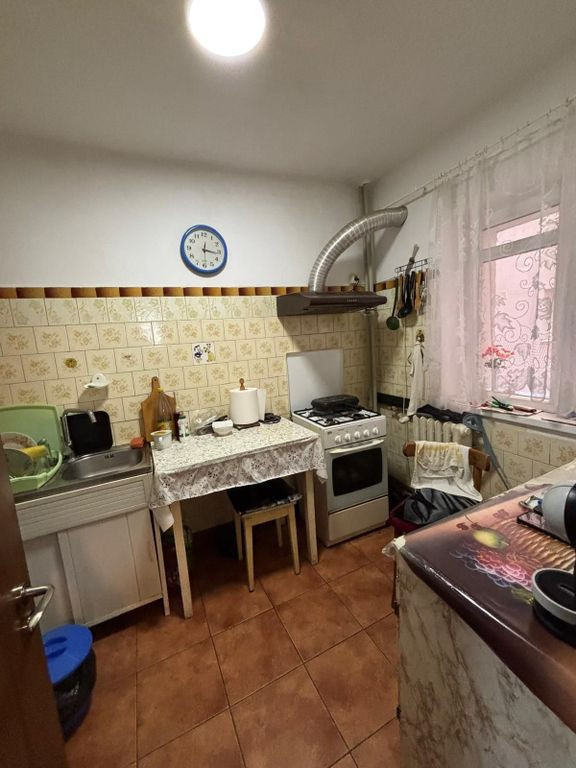 APARTAMENT 3 CAMERE DECOMANDAT