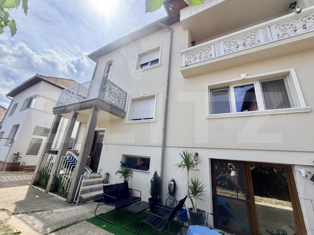 Duplex 3 niveluri, 250 mp, zona Cetate - HCC