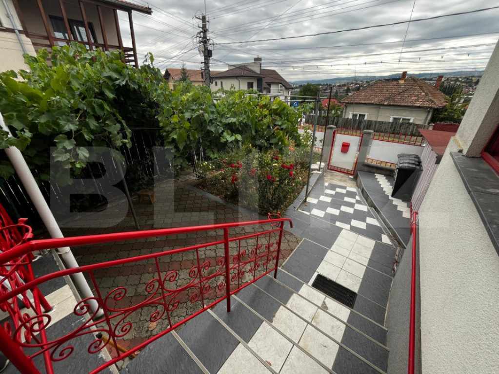 Casa alipita, 106 mp, 307 mp curte, zona Dambu Rotund