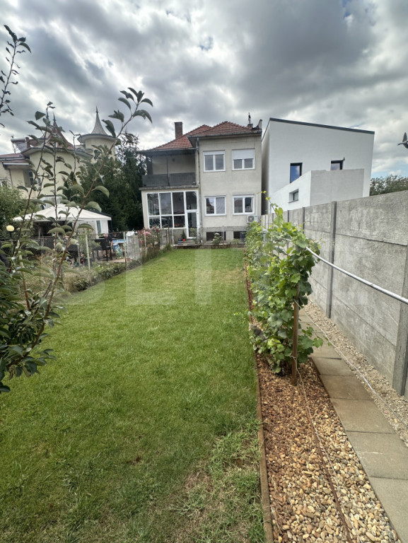 Casa in asociație, 160mp utili, 163mp teren,zona Strandului
