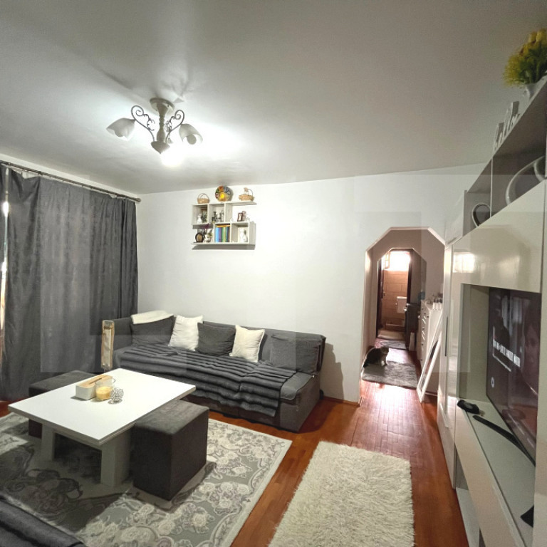Apartament de 3 camere, 49 mp, zona Primaverii
