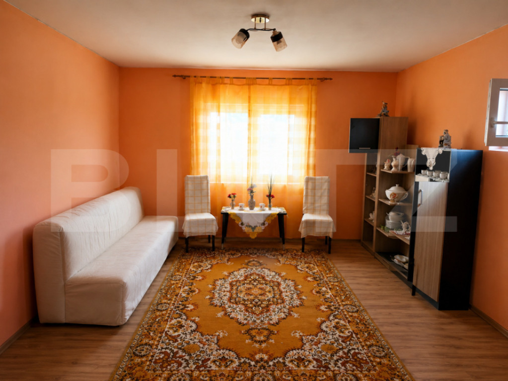 Casa cu 2 camere, 58 mp, zona Domănești