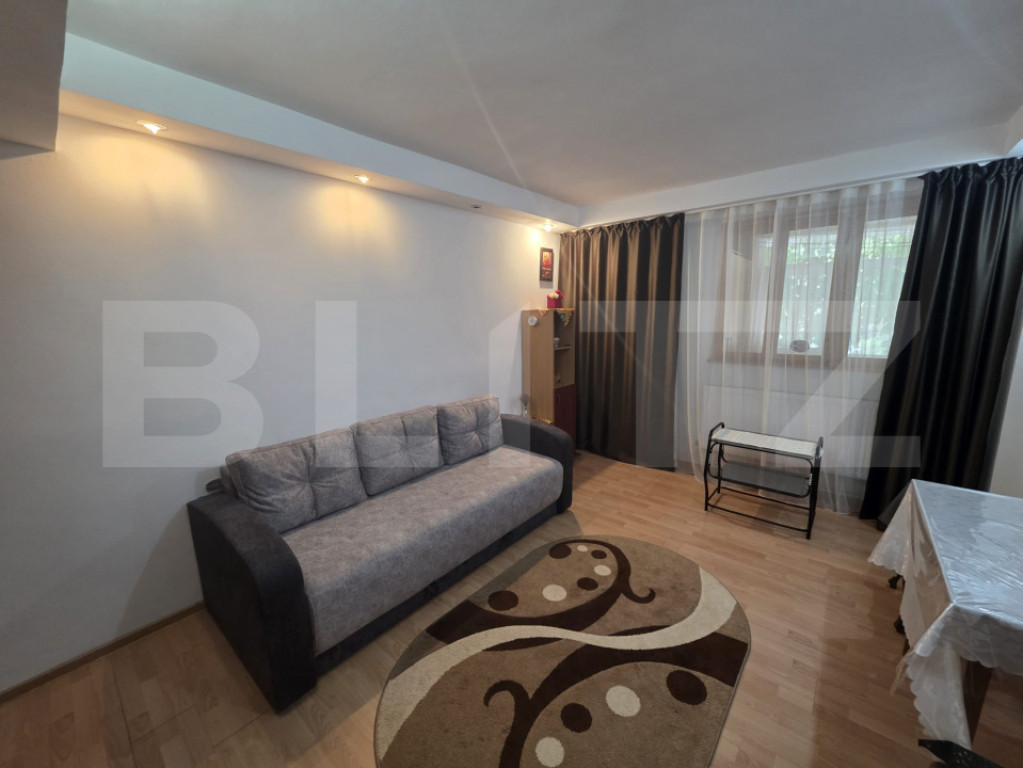 Apartament 2 camere, 40mp, decomandat, zona micro 20