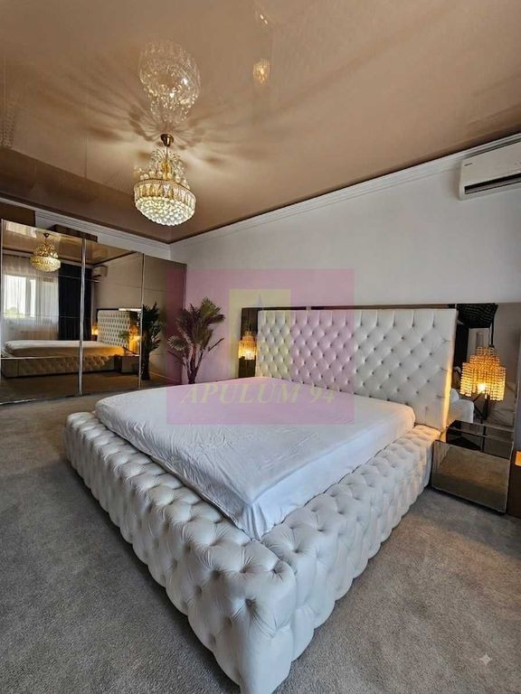 Apatamanet de lux 2 camere de vânzare