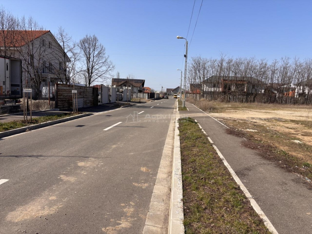 Teren de Oradea cartier Oncea 2454 mp intravilan toate util