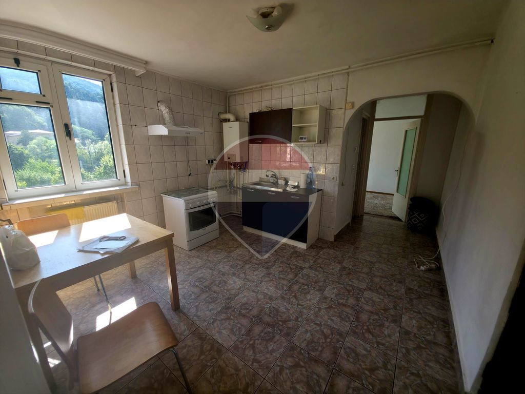 Apartament 2 camere de închiriat | Central Piatra-Neamț