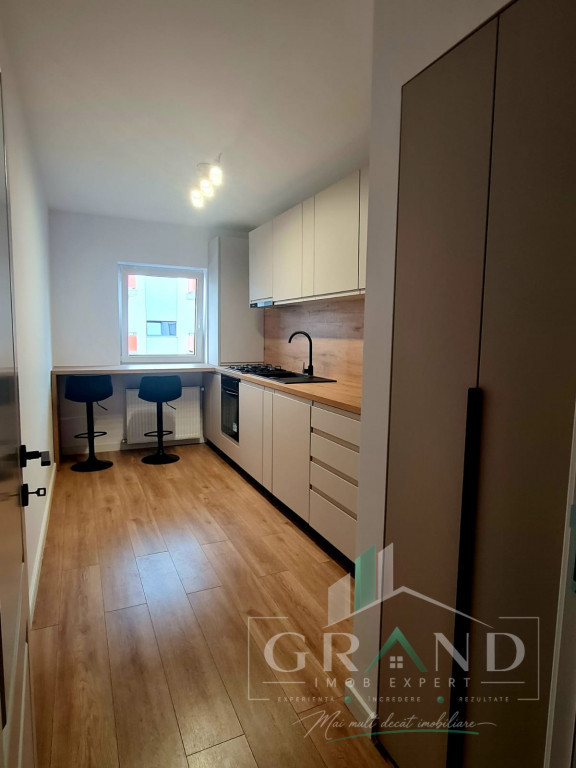 Apartament de vanzare 2 camere decomandate, Sesul de Sus, Fl