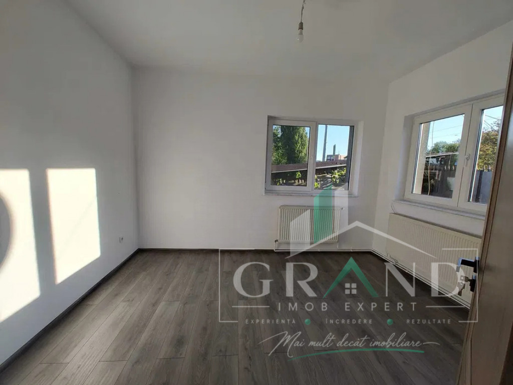 Casa Moderna | 5 Camere | Curte Interioara | Garaj | Parcare