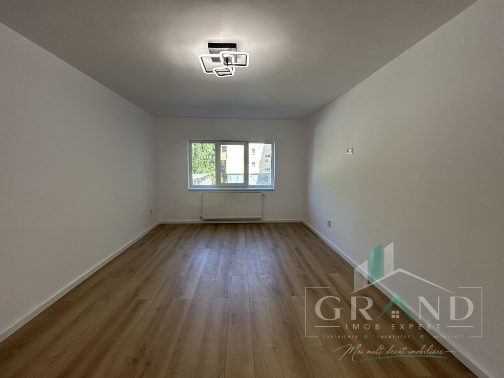 Apartament 3 camere de vanzare, 2 bai , Zorilor