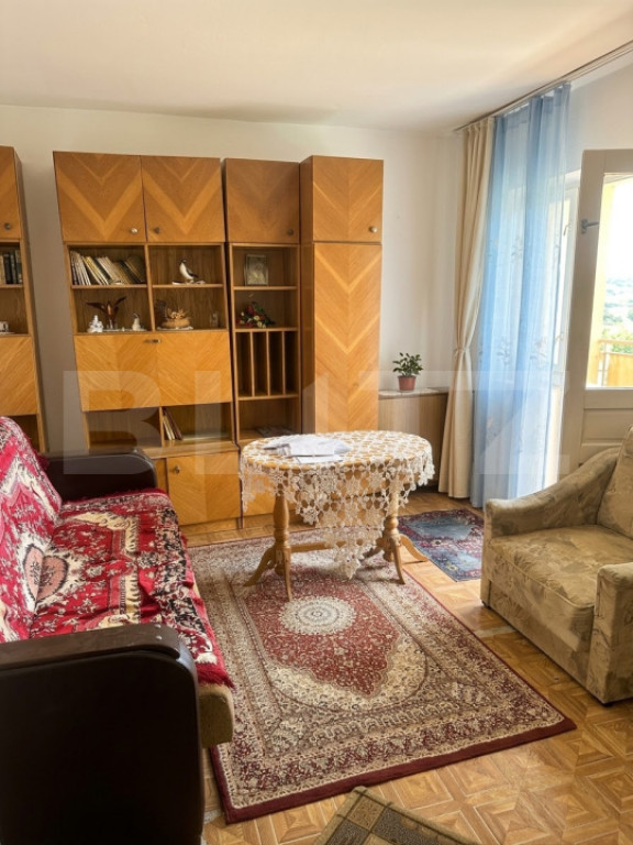 De vanzare garsoniera cu o camera si balcon