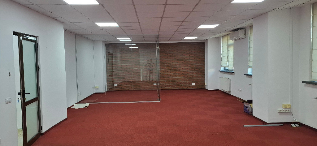 Spatiu birou 94 M2, Palas