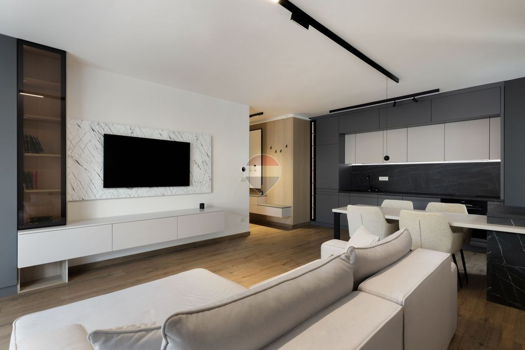 Apartament cu 2 camere de închiriat în zona Central