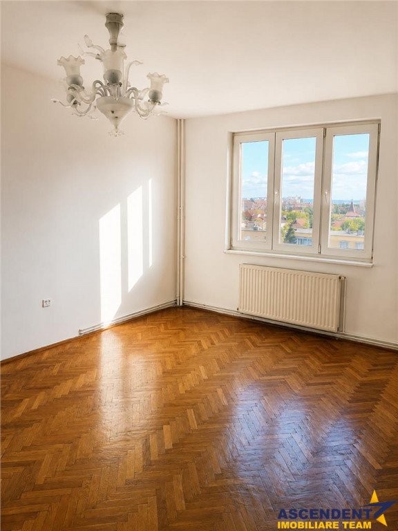 Apartament 3camere, etaj intermediar, priveliste si lumina n