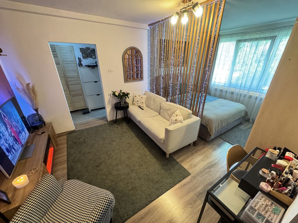 Apartament 2 camere complet renovat | Zona Liceul Traian ...