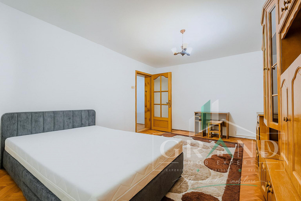 OPORTUNITATE! Apartament 3 camere, Zorilor, de închiriat