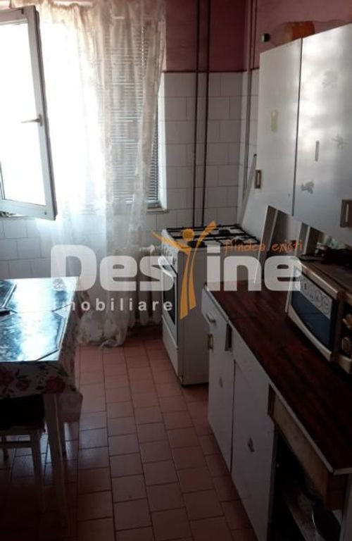 ???? Apartament 2 camere, 50 mp, etaj 3 – Zona Dâmbovița