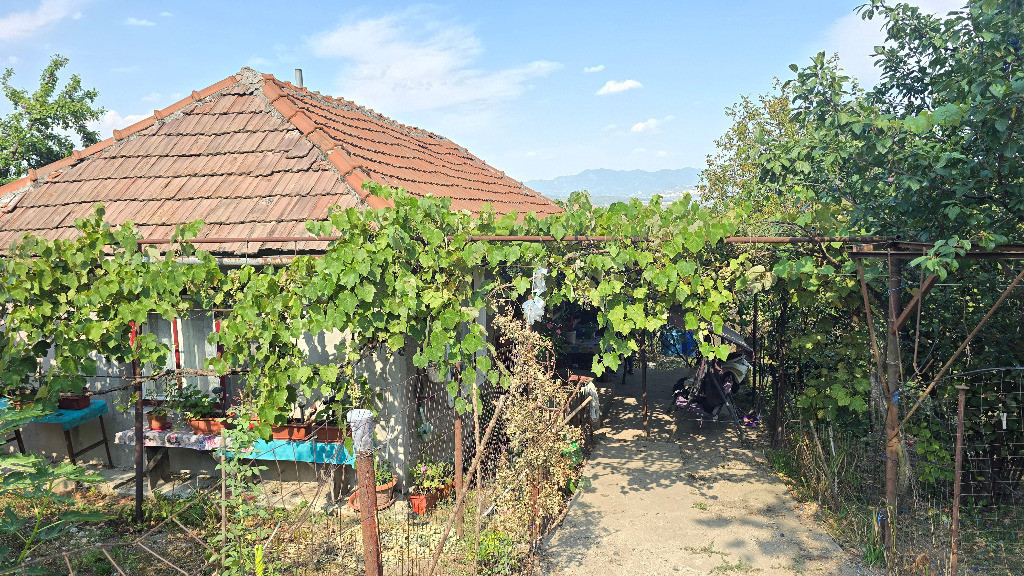 Vand casa in Deva, zona Viile Noi, suprafata totala de teren de 411 mp