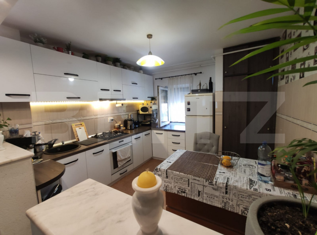 Apartament 2 camere, 53 mp, Micro 16