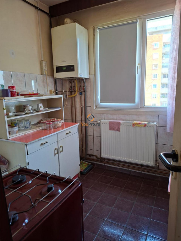 Decomandat 2 Camere Etaj 6 Gheorghe Lazar