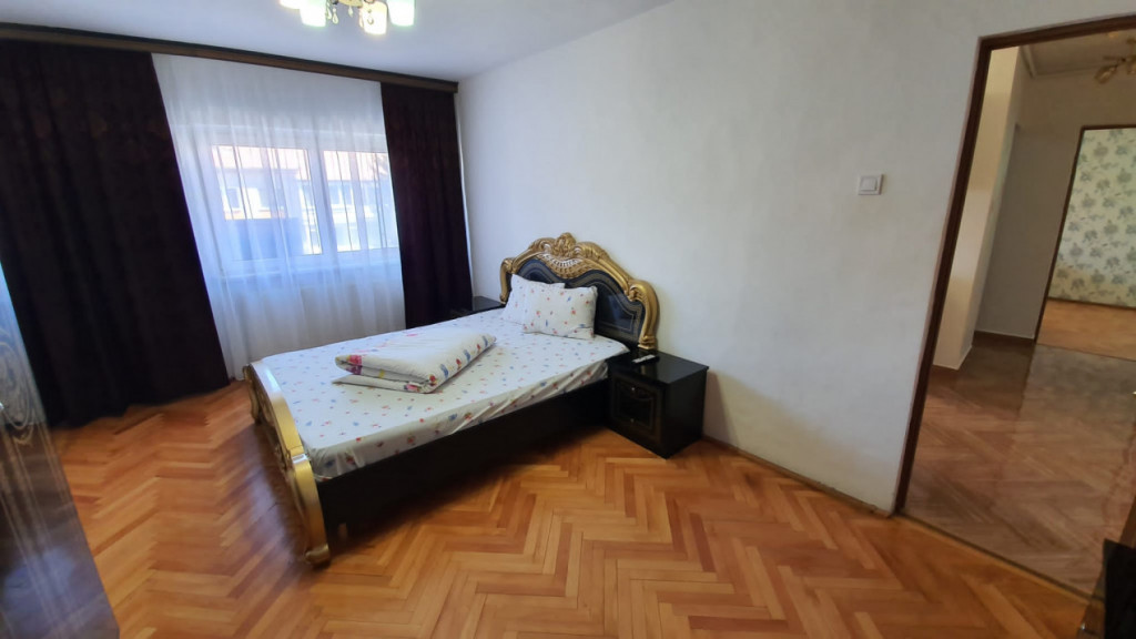 Apartament 2 camere decomandat zona Vasile Milea