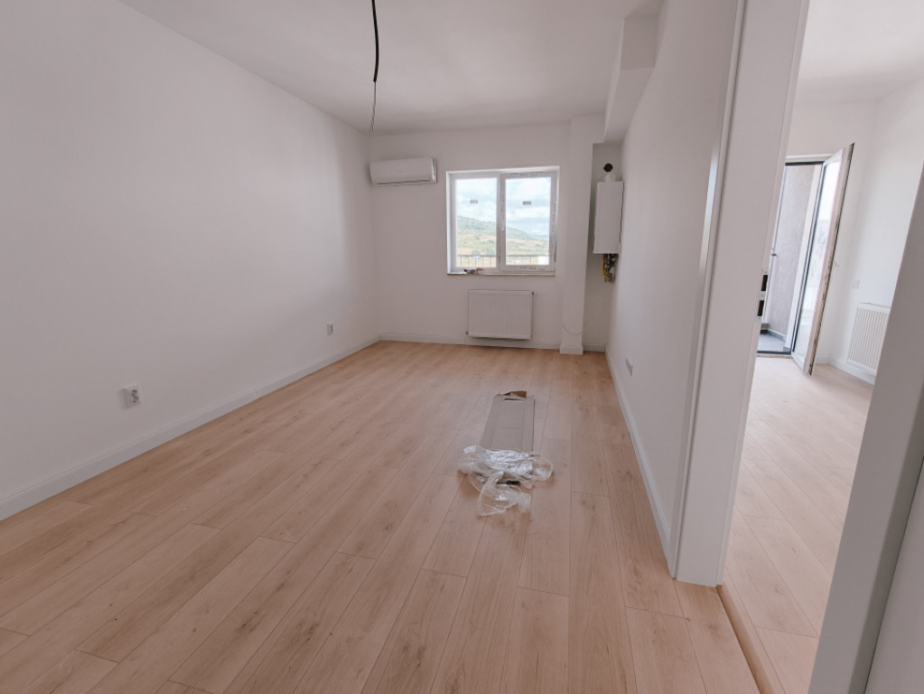 Apartament o cameră | 38 mp | etaj 2 | zona Terra