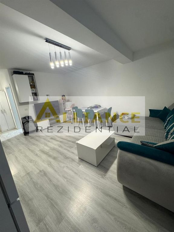 APARTAMENT 3 CAMERE DE VANZARE - COMPLEX PALM RESIDENCE