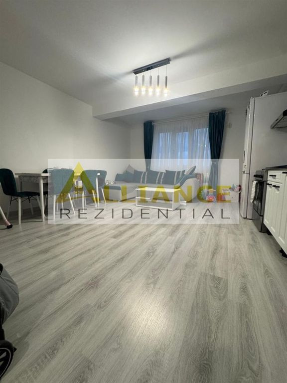 APARTAMENT 3 CAMERE DE VÂNZARE - COMPLEX PALM RESIDENCE