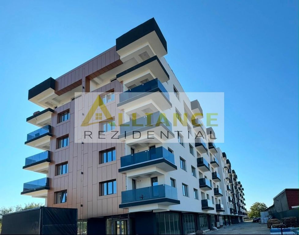 APARTAMENT 3 CAMERE DE VÂNZARE - COMPLEX PALM RESIDENCE