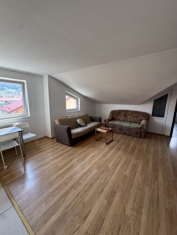 Apartament 3 camere 92 mp, Zona Eroilor | Floresti