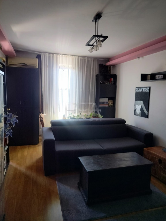 4 camere, 82 mp, centrală, parcare, Metrou Apărătorii Pat