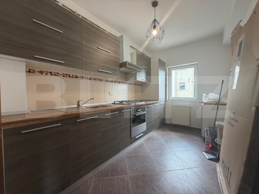 Apartament 2 camere, 48.33 mp, parcare, intermediar, decoman