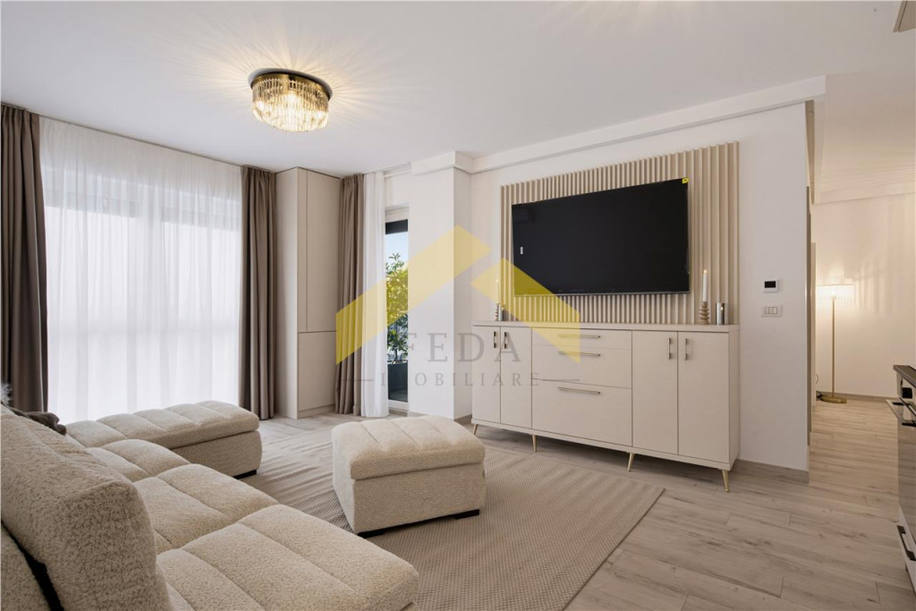 Apartament 3 camere de lux de in Adora Park