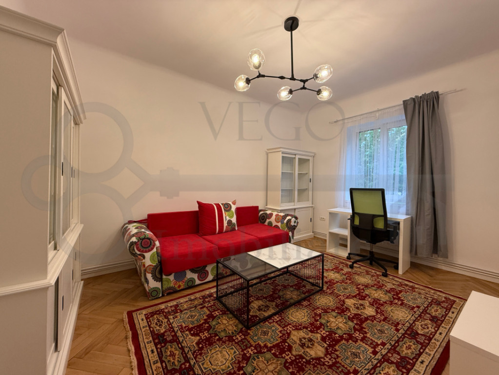 2 camere decomandate, opțional garaj, aproape de Pta Cipari