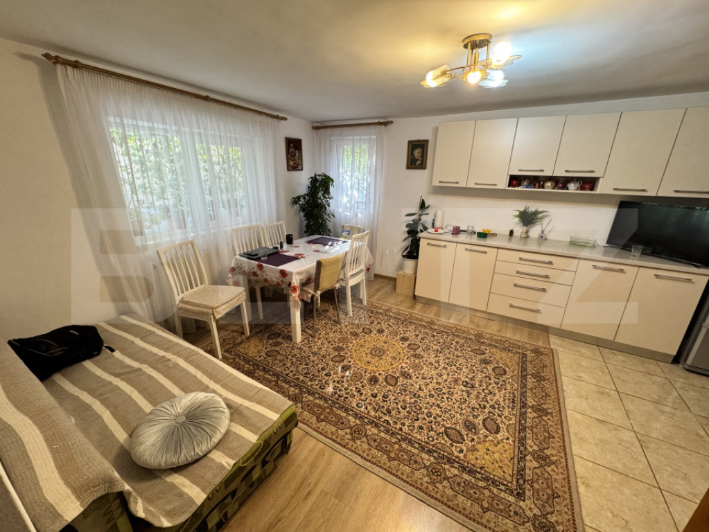 Casă individuală de închiriat, 160 mp, teren 1400 mp