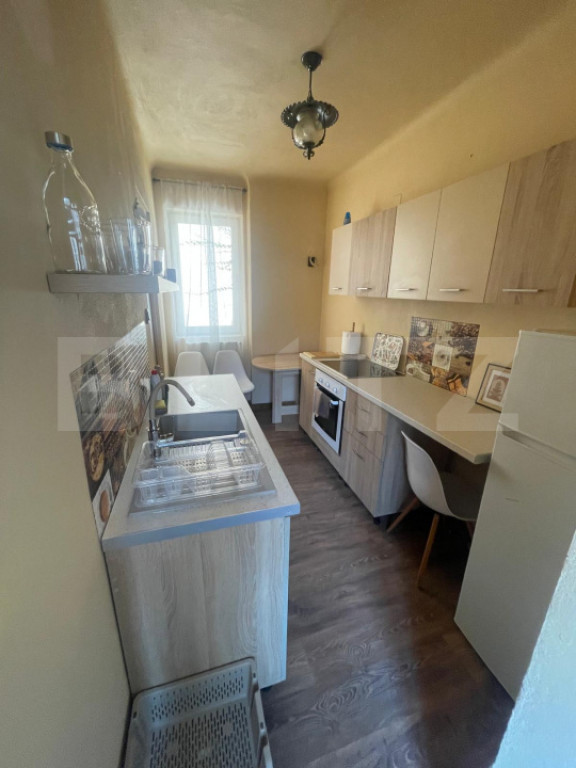 De inchiriat apartament deosebit ultracentral, situat pe pie
