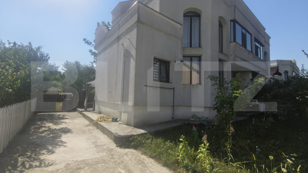Casă modernă în stil mediteranean