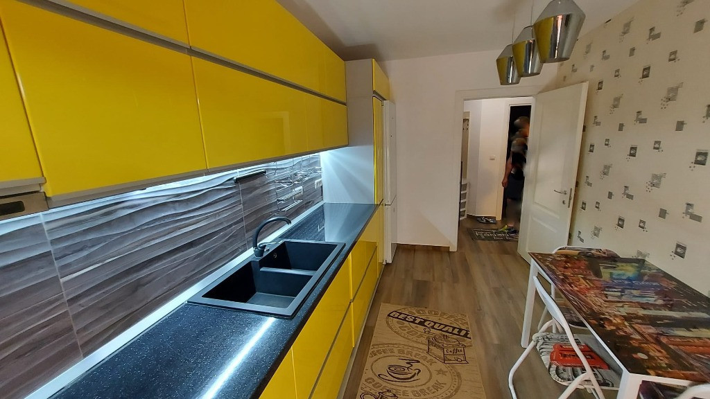 Apartament LUX 2 camere D, in Pacurari,Bloc nou, loc parcare