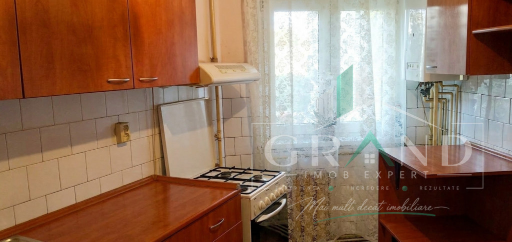 4 CAMERE | DECOMANDAT | 2 BĂI | 2 BALCOANE | PARCARE | MINE