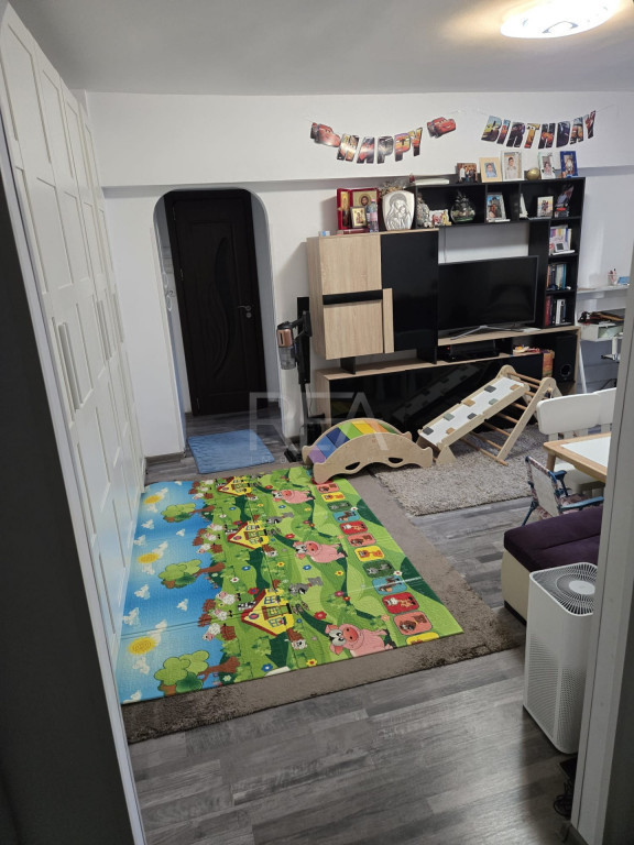 3 camere Dristor, centrală, inst. schimb., parcare, et. 3,