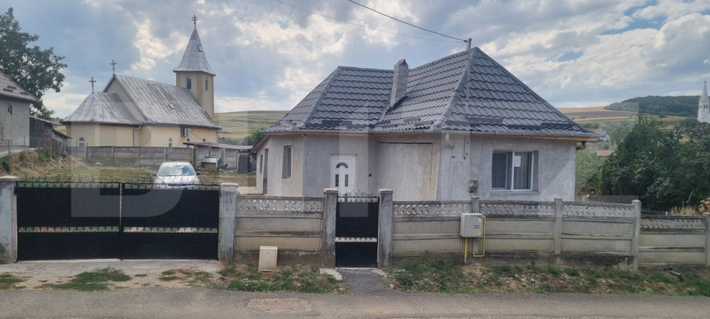 Casa cu 2 camere